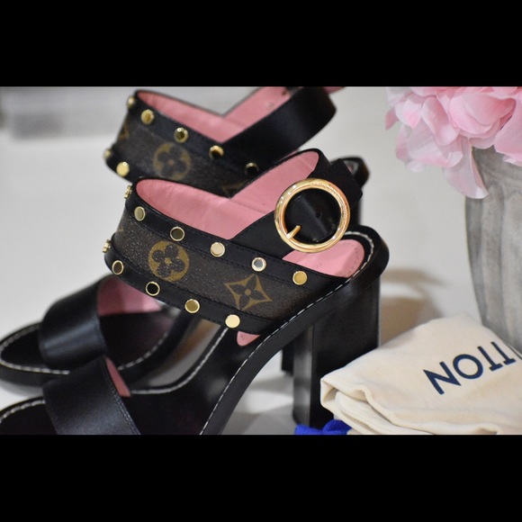 SOLD Louis Vuitton Passenger Block Heels - Picture 4 of 8